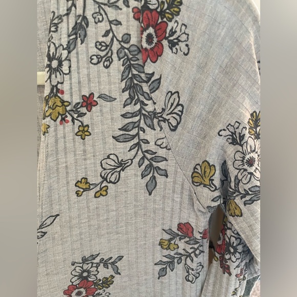 Lularoe duster - Picture 2 of 3